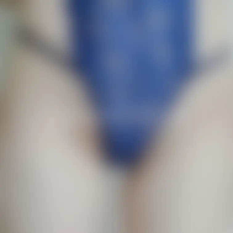 コスプレ衣装だよ
やさしくくい込んでる🙈︎💙