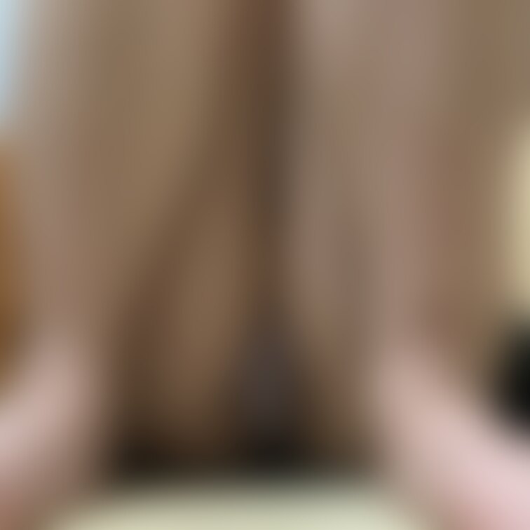 仕事中にエッチなこと想像しちゃうから、いっつもパンツにシミができちゃいます🥹
こういうので興奮する人いる？😚