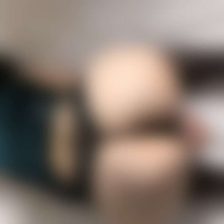 あにゃるもいっぱい舐めてくれるタイプですか？
りこは舐められるの好きなタイプですぅ😆💕💕💕