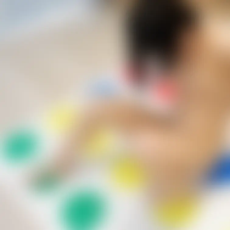 りんの全裸一人ツイスター。華奢に見えますが体力はけっこうある子です。長時間の撮影もがんばってこなしてくれました。

