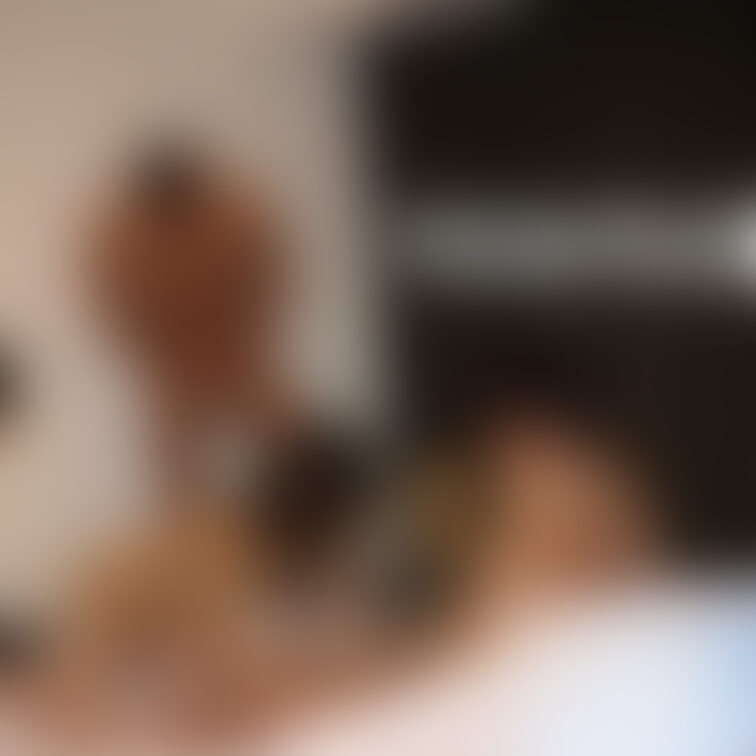 前と後ろからに期待と興奮であそこはとろとろです。