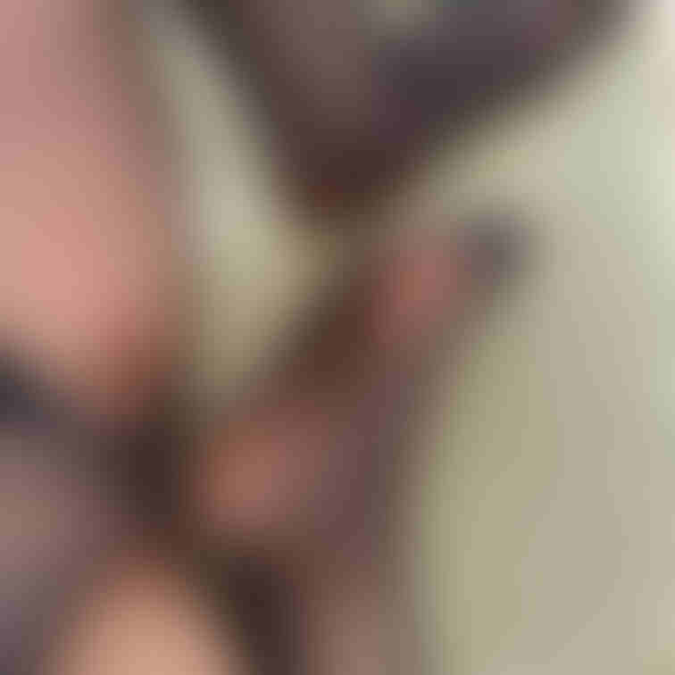 伝線しちゃった😜💦
じっくり、舐める様に見て💋✨
そしたら、触れなくても勝手に愛液垂れちゃうからっ❤️