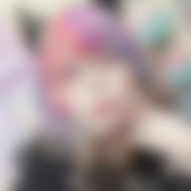 4月美容院‪𝐃𝐚𝐲‬💇‍♀️
今月は誕生月なのでピンクを基盤に色んな色を入れて頂きました✨黄色は初💛
ピンク、水色、