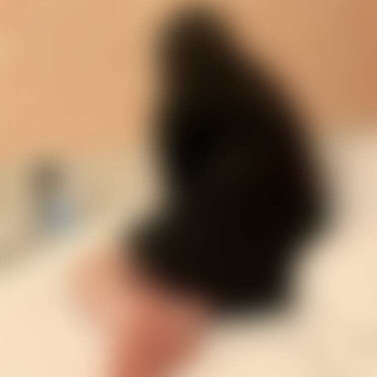 りり/25歳/キャバ嬢🍷 ③
 ディルドに足コキ
 
 足のサイズ：23cm