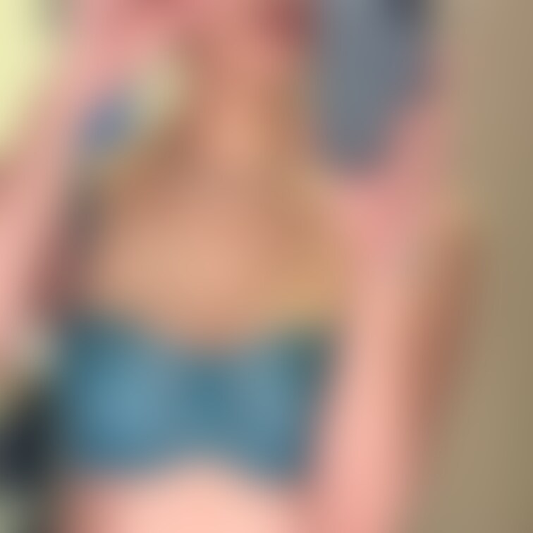 鍵アカウント投稿からセレクトしました。ここ数日サブアカウントで投稿していた買いたてホヤホヤの下着たちの別ショットです。