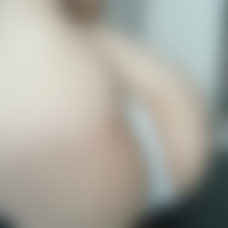 今週もお疲れ様🍑
【みみからのお願い💕】
えっちだと思ってくれた方は
写真下の♡印をポチッとしてくれると、