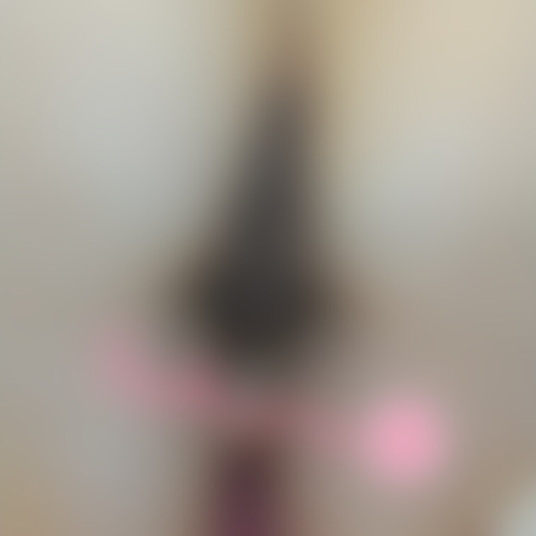 パンツ脱がされちゃいました💦
アナル丸見えで恥ずかしいです〜😭