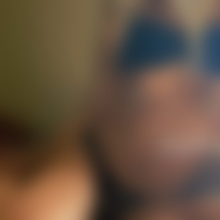 たまにこういう写真も撮る変態です…🥺🩷
乳首敏感すぎてやばいんですけどね🤭