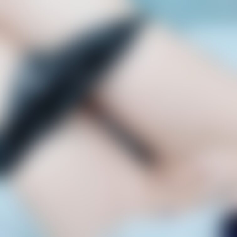 更衣室でイジイジ(⑉• •⑉)‥♡
この後、指入れちゃった🙊