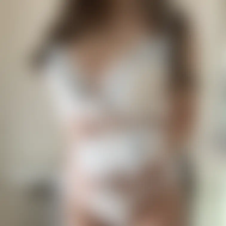 ハロウィン前うさちゃんランジェリーコス💗🐰🐰
全身、顔ぼかしありの雰囲気自撮り、SNSには非公開の後ろ姿など🩷