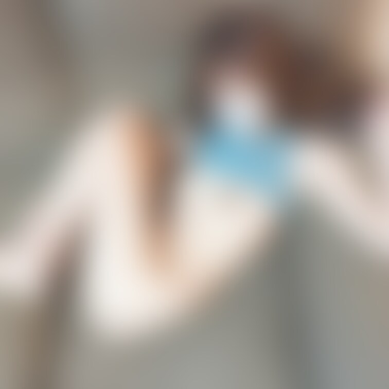 いただいた衣装を早速脱がせてしまいました😍
こういうポーズは今まであんまりなかったような気がします。
このままアレコ