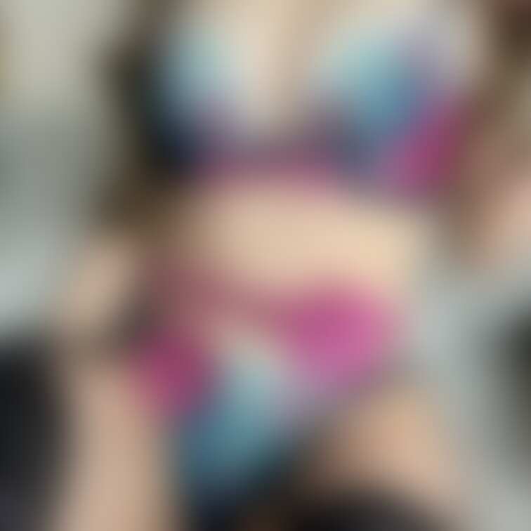 新作サルート💓💓
明日から順番にこの下着でのえちえちお写真やオナニー動画upしていくね🌸