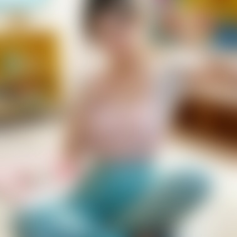 おつかれさまです❗️
保育士の先生はどうですか？、可愛いですよね🩷
