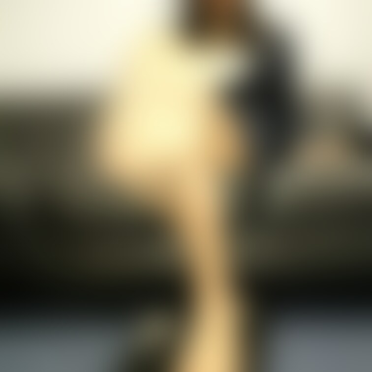 【お貢ぎ限界顔出し】SNS投稿画像会員様限定版💜ブラウンストッキング蒸れ脚スーツ美脚