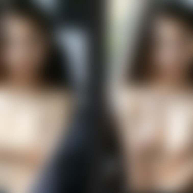 着衣と脱衣を並べた画像です。画像№62