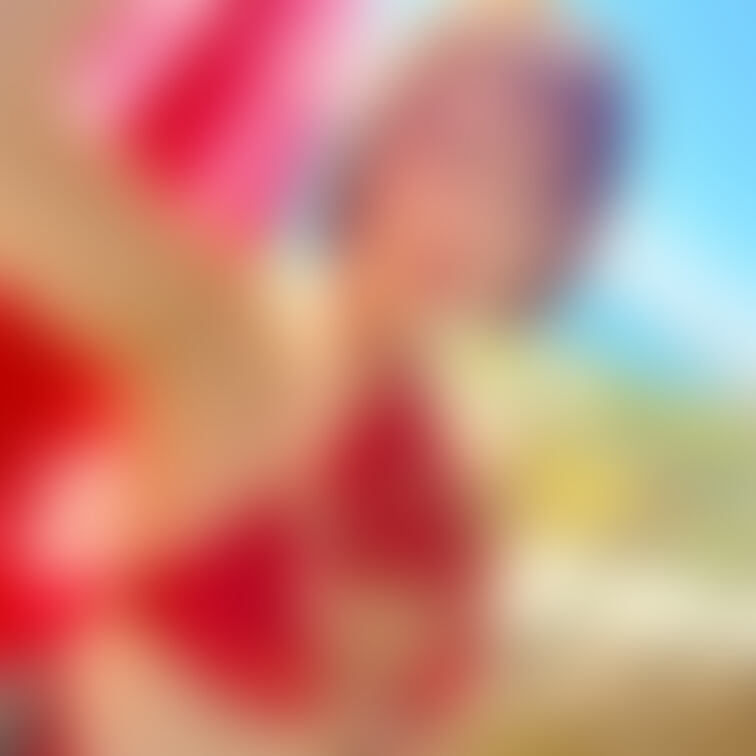 おっぱいが透けてる🫣