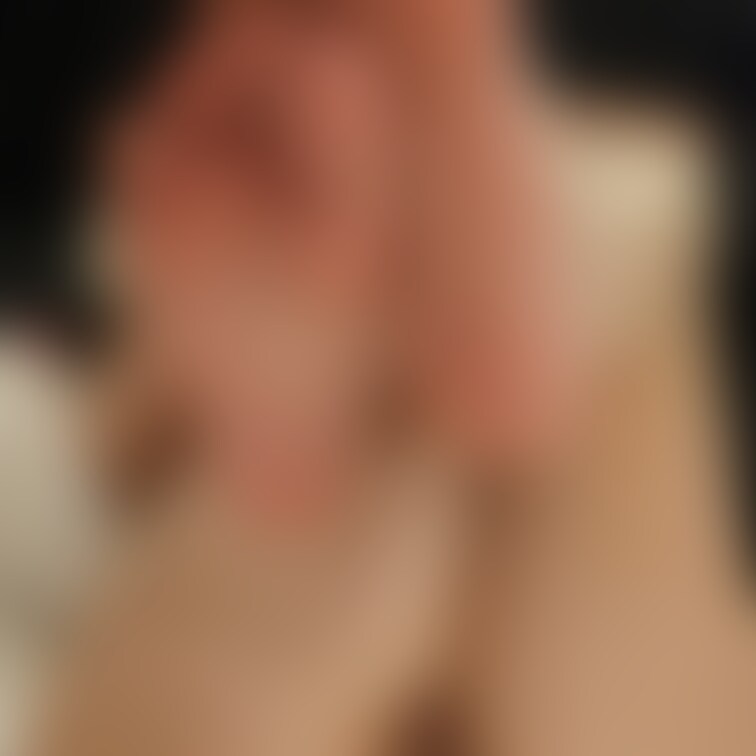 28歳清楚系美人デリヘル嬢 第1弾です。普段はめちゃくちゃお堅い仕事をされているそうで、話し方や所作がもの凄く丁寧で品の