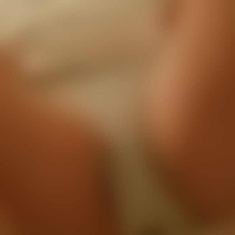 もも🍑の昨夜から履いてるおぱんちゅ☺️大胆なポーズで撮っちゃった🤭