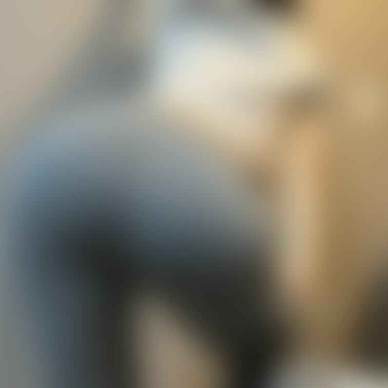 ジムにいるパツパツお尻お○○○さん