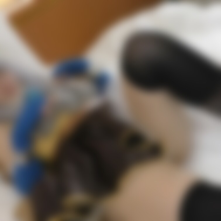 衣装:アルケミスト 本格着エロ
好きな人が多い銀髪ケモ耳装備、ミニスカにふんわりパニエのえっちで可愛い姿、魅力的なふともも、最後の方は声付きでオナニー姿を堪能してくださいね。 (1/2)