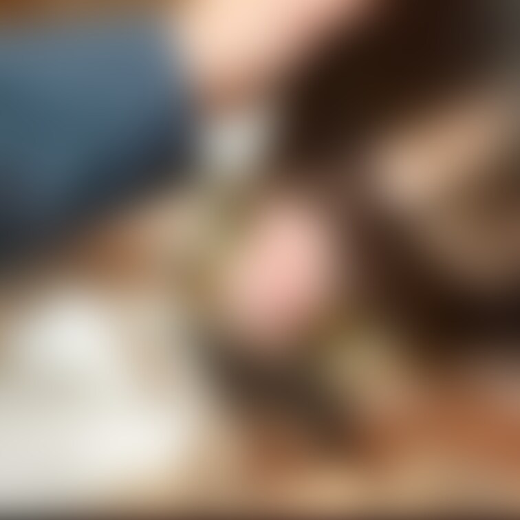 ころんは色々と○○○していった結果
匂いだけで濡れるようになりました。

私の股の蒸れた匂い。
私の汗ばんだTシ