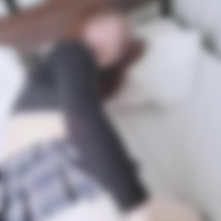 お尻にこすりつけられながら
手でコかれるの気持ちいの💓？
おちんちんもうパンパンで真っ赤だよぉ💓？