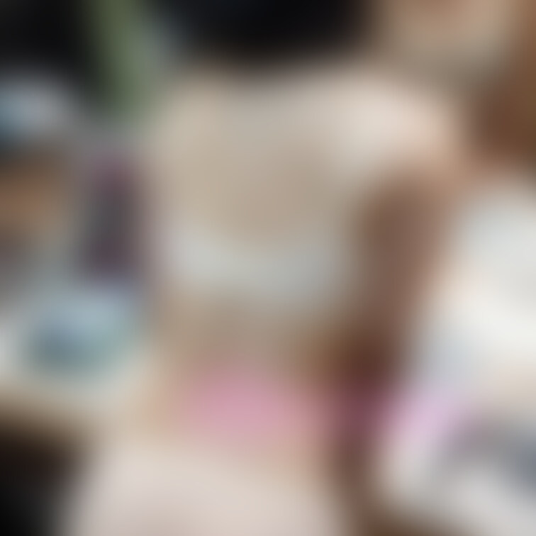 NEW下着🩷お尻がスケスケ＆谷間盛りが良い感じ🤤💓

先日のNTR動画かなり編集が大変そうなので、自分への叱咤激励の