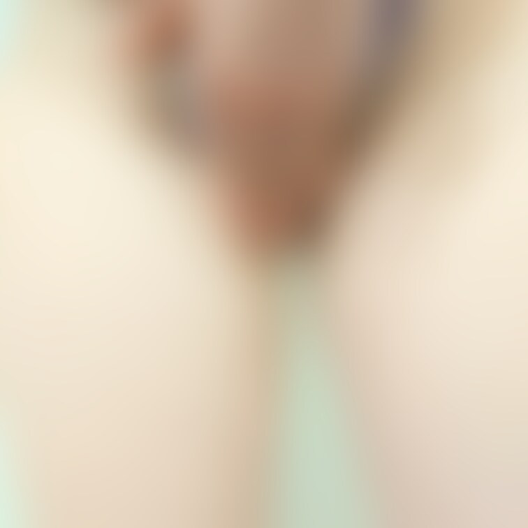 おNEWTバック(´・ω・`)バックはナイショ