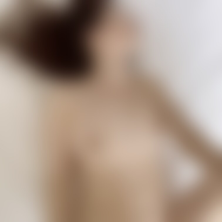 朝のエッチでイッた場面です
大きい声が出ちゃって 恥😊
最後は中にたくさん出してもらいました✨
シャワーで洗っ