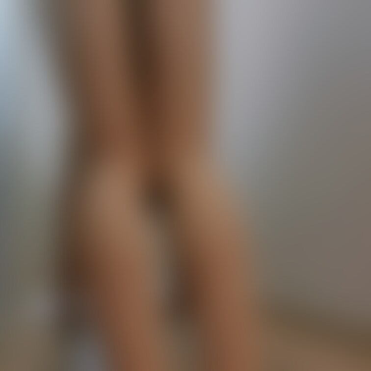 パンツ履かずに
ストッキング履いて
ヨガをしたら
こうなるよね😅

これは
エロっ♪…(*ﾉ∀ﾉ)ｲﾔﾝ