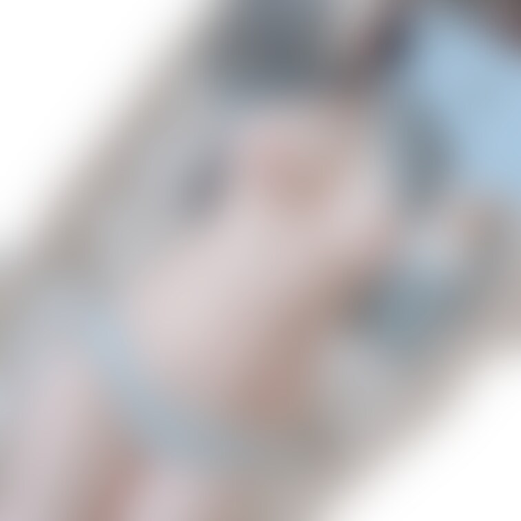 ［通常＆玄人］お部屋で自撮り+追加

寒いからこういう日はいっしょに部屋でぬくぬくしながらサメ映画でも見たいね🐟
