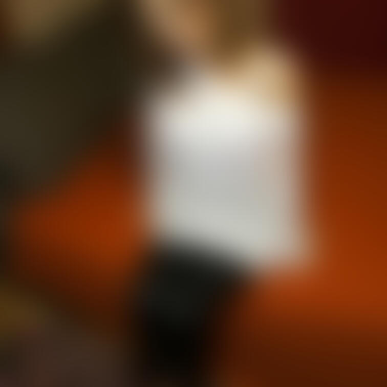 【着衣のままハメられるギャル奥様①】
たまにはギャルの様な格好で普段とは違う不倫セックスを思う存分味わう他人妻…