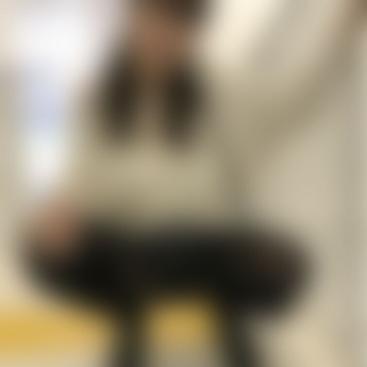 完全顔出しになります。
今後公開期限も設定予定ですので確実に保存されるようお願いします。
#完全顔出し
#人妻
