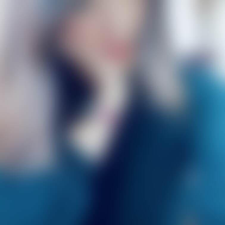 どうしようもないメンヘラアラサーだけどいつもありがとう😢❤️✨

ここだけの話、目のクマなくして、目の大きさ左右左無
