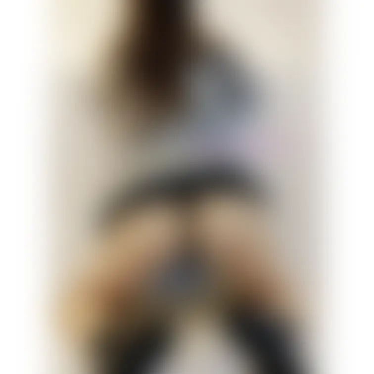 普段の処女オナニー覗き見してください！最初はまったりと携帯いじって未使用まんこぐりくり♡急にオナスイッチ入って女の子のガ
