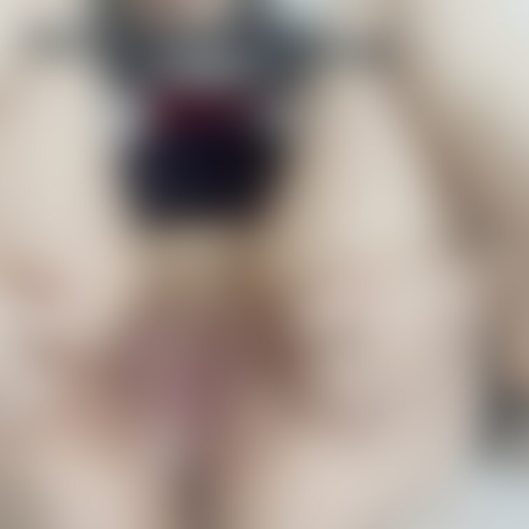セーラー服姿で激しくオナニーしちゃいました💦セーラー服のコスプレでオナニーしました✨クリを激しく擦るのが気持ち良くて止め