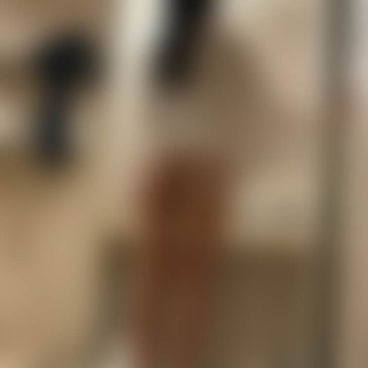 昨日の投稿ちょっと見えてて怒られちゃったので
ぼかし少しいれさせてもらいました!
こういう辺な場面の投稿が人気で