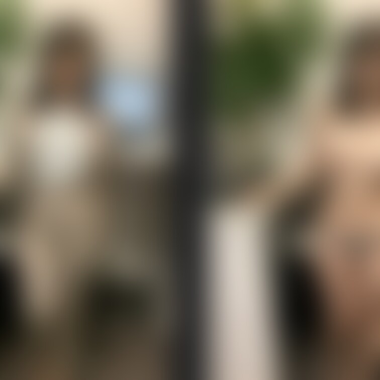 着衣と脱衣を並べた画像です。画像№980