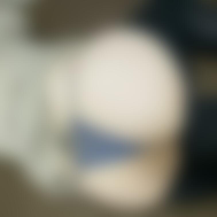 白いお尻も…