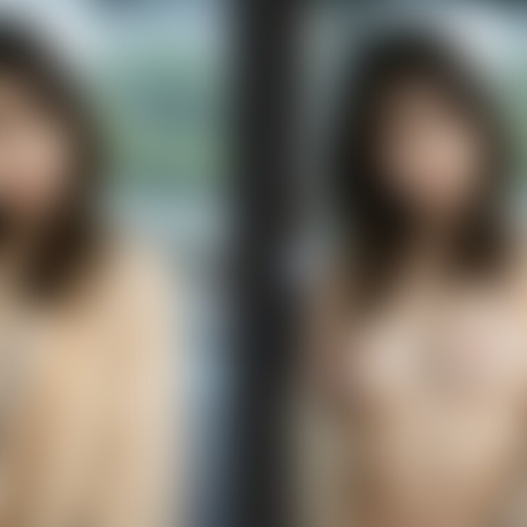 着衣と脱衣を並べた画像です。画像№151