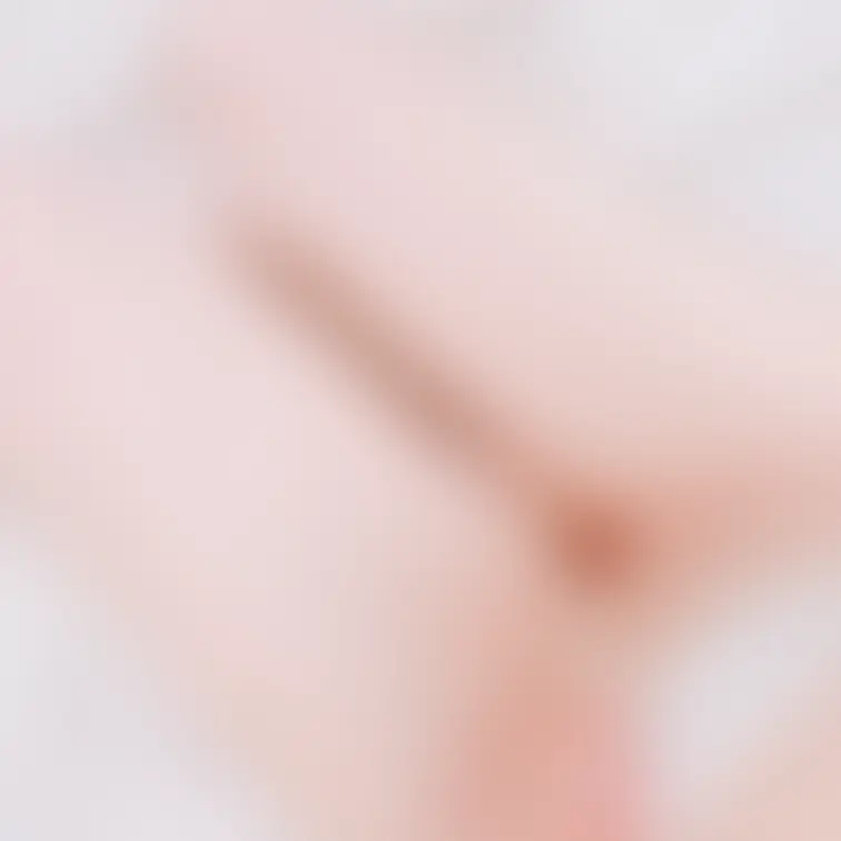 ふわふわおマンコ💕見られてるって思うとすぐに濡れちゃう変態なここ、誰か慰めて欲しい🥺💓