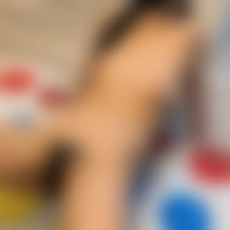 みずきの全裸一人ツイスター。スマホで撮りました。あえて無加工の臨場感ある画像をお届けします。

セクシーアイドル虎の