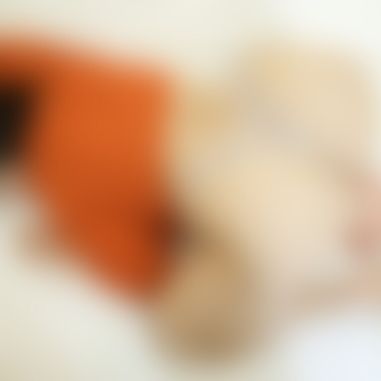 おしり触りますか?