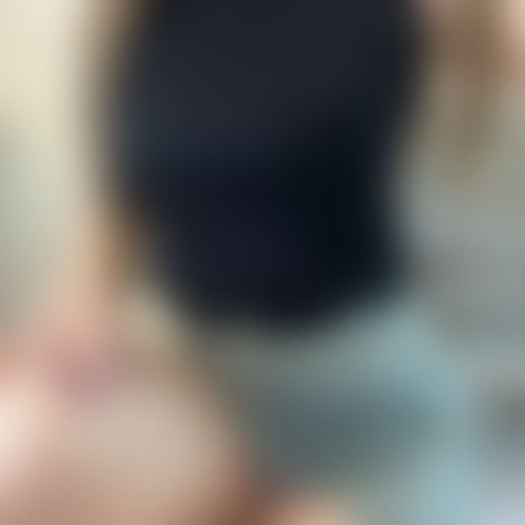 私服からのパンチラや服の下の下乳チラ見せ💗
何枚目が好き?🥺
デート前に下着報告してくれるお○○○さん→ https