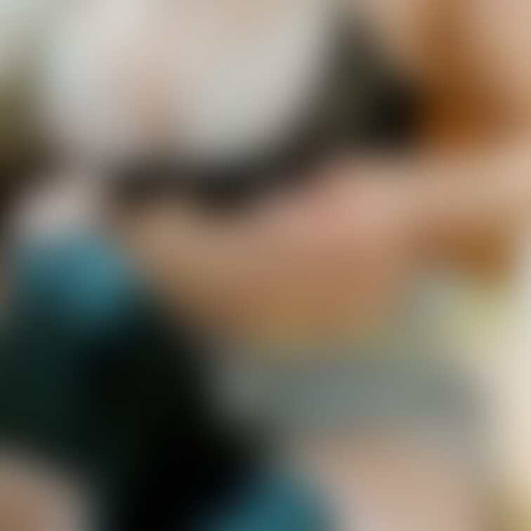 ○○○が制服に穴開けてきたよ😭
お裁縫苦手だけど頑張る😣💦