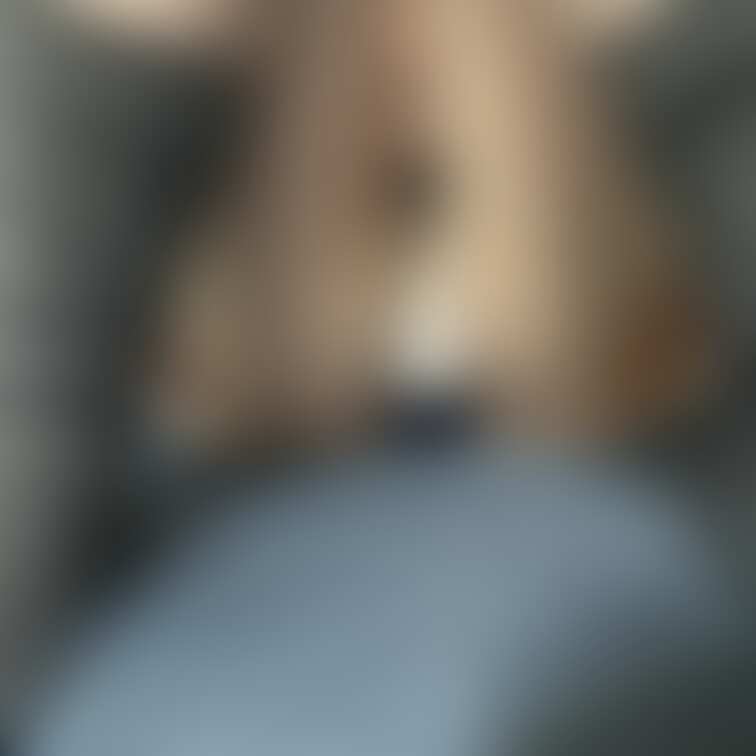 女子◯生彼女にバレないように撮影しました♡
