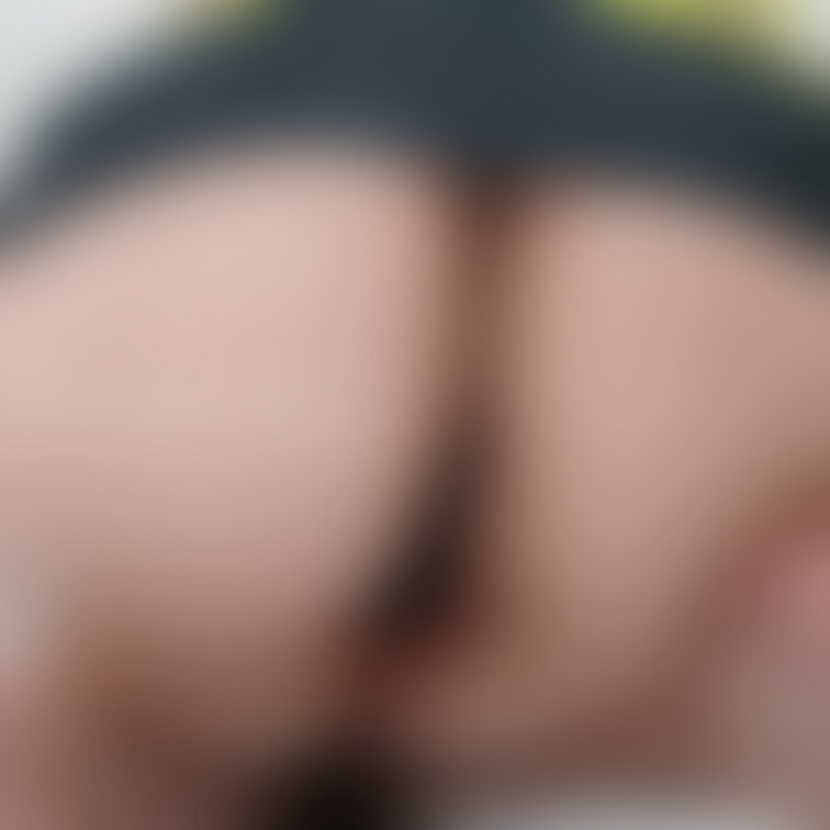 ぱんつチラ見せ
むちむちレースクイーン