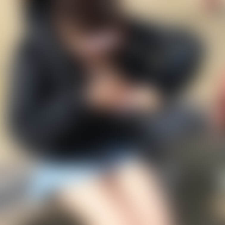 公園露出②

おっぱいしまう様子も可愛すぎる😍
乳輪見えてるしパンツ見えてる💘○○○乳パッド気にしすぎて色々疎かに