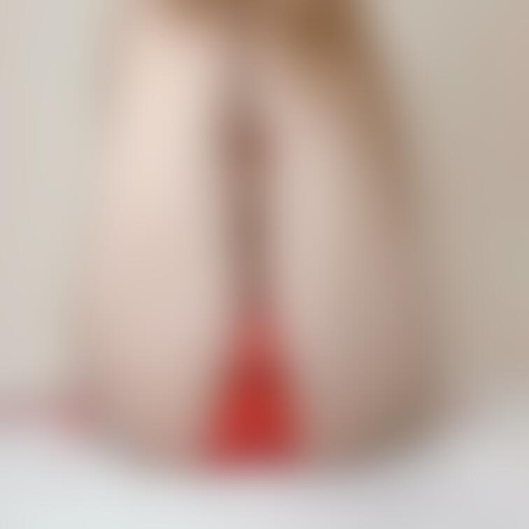 赤ビキニ👙
このポーズえちい…( ⌯ノㅿノ)