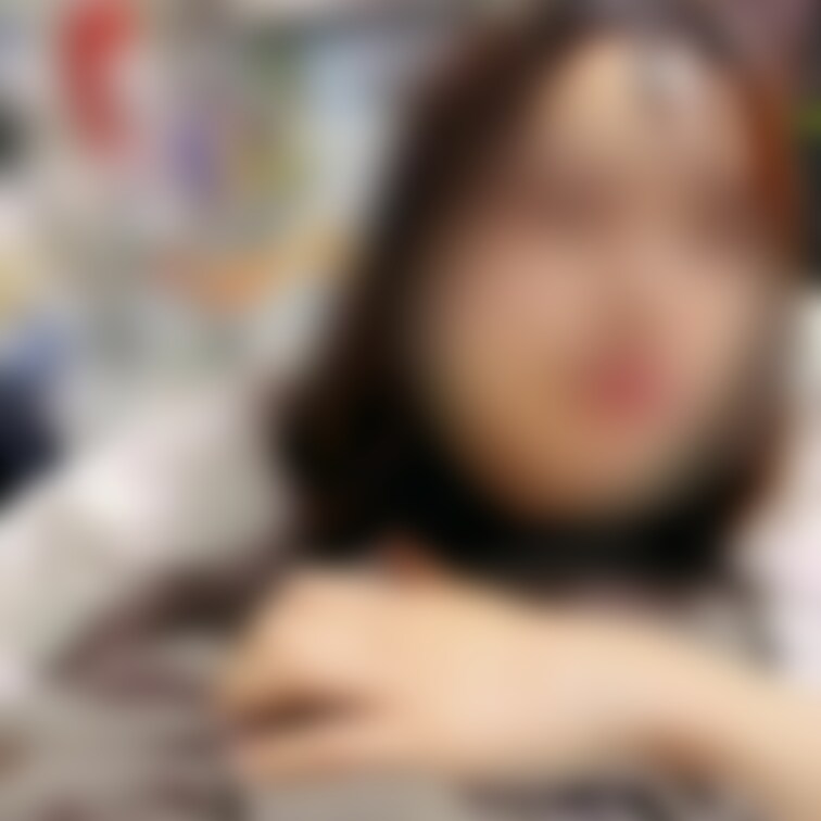 スマホいじってた間にイタズラ😛
大っきくなったとと嬉しそうなドM彼女は奥責められるのが大好きなんです😘
そんなドM彼